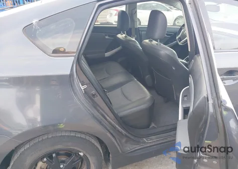 2013 Toyota Prius Four z USA, uszkodzony, nr VIN JTDKN3DU5D1622716